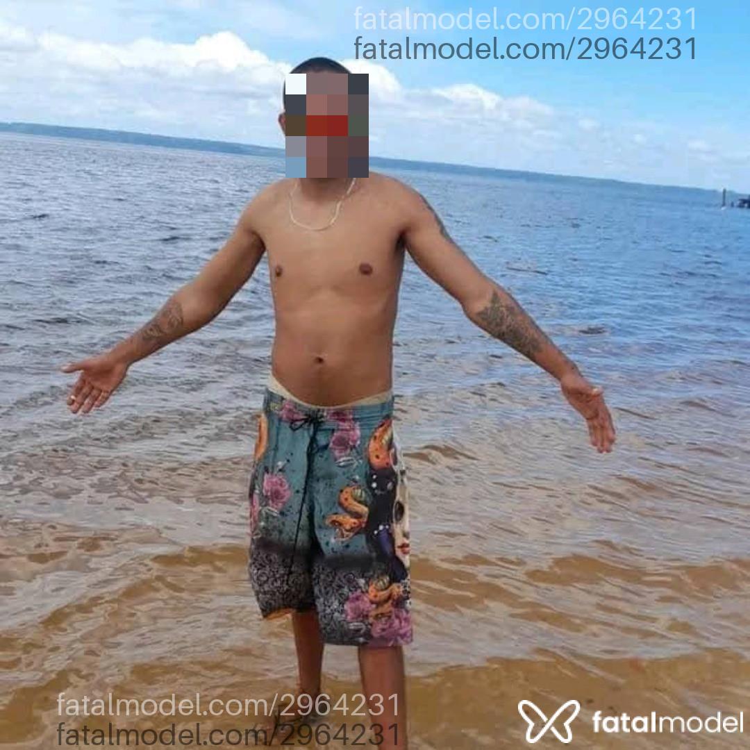 Acompanhante homem morena (o) de olhos castanhos - Junior Acompanhante homem morena (o) de olhos castanhos - Junior
