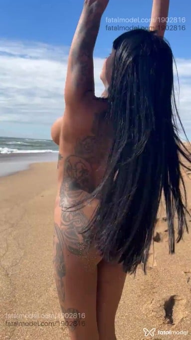 Acompanhante mulher morena (o) de olhos pretos em Florianópolis - Harielly ayumi