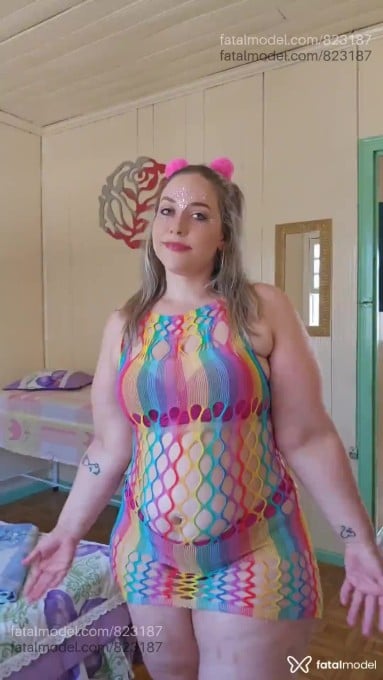 Acompanhante mulher loira (o) de olhos verdes em Caxias do Sul - Carina Serra