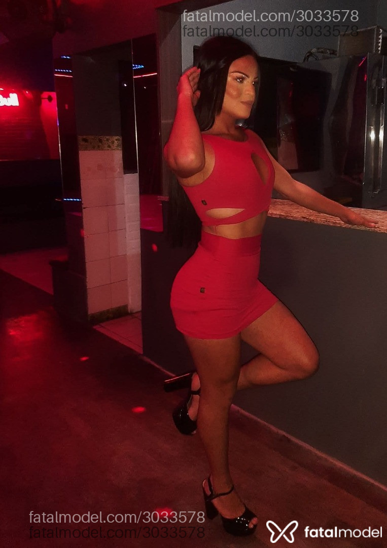 Acompanhante mulher trans morena (o) de olhos mel em Nova Bassano - Rafaelly