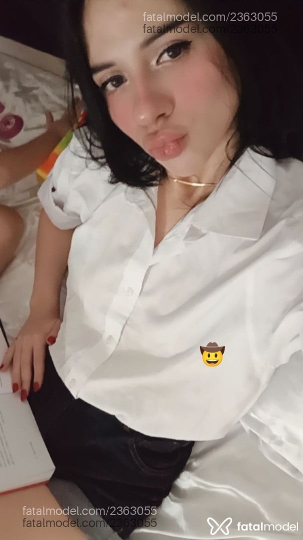 Acompanhante mulher morena (o) de olhos castanhos - Letícia Acompanhante mulher morena (o) de olhos castanhos - Letícia