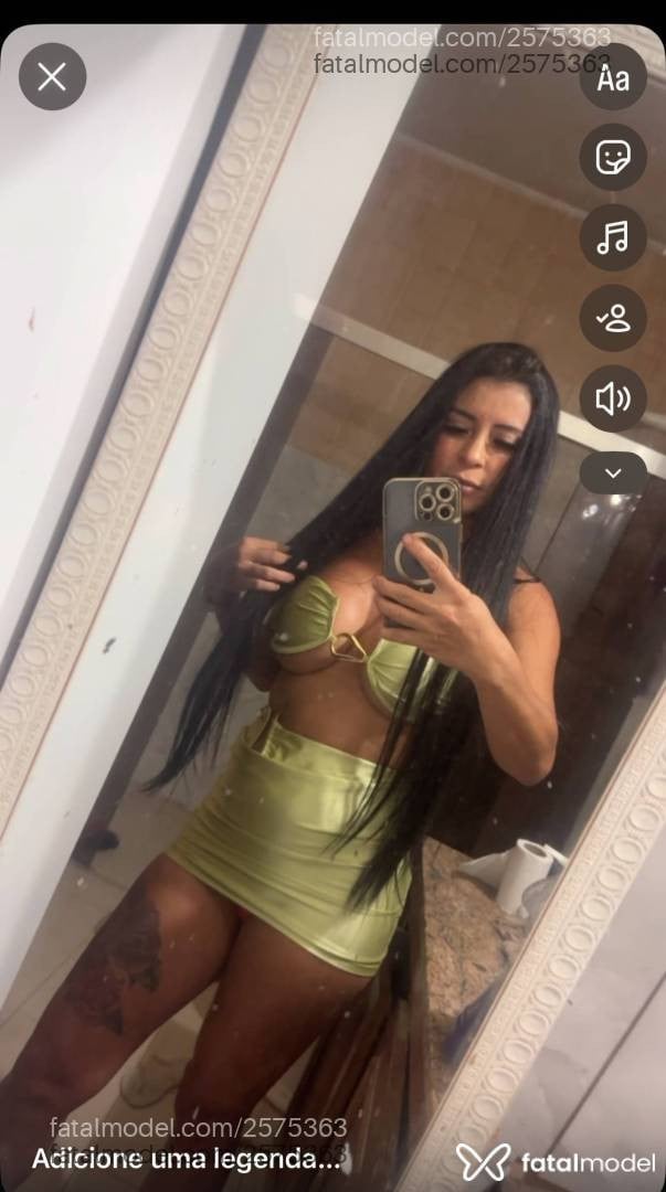 Acompanhante mulher morena (o) de olhos castanhos - Priscila Acompanhante mulher morena (o) de olhos castanhos - Priscila