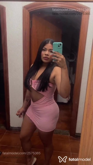 Acompanhante mulher morena (o) de olhos castanhos em Guarujá Acompanhante mulher morena (o) de olhos castanhos em Guarujá - Alinne Reis