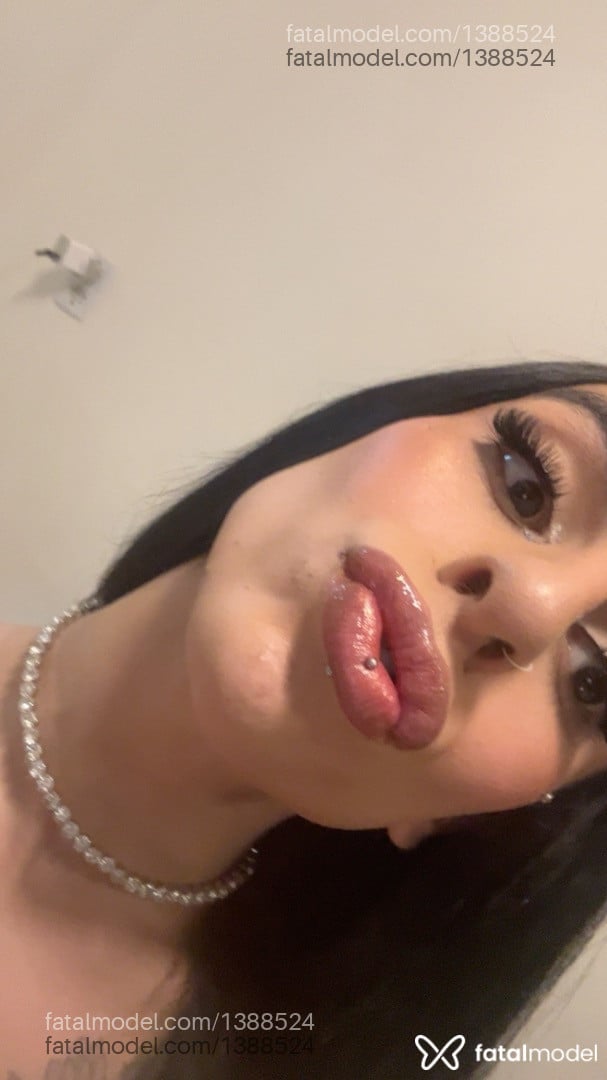 Acompanhante mulher trans morena (o) de olhos castanhos em Porto Alegre - Eduarda