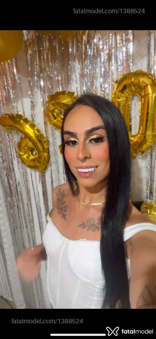 Acompanhante mulher trans morena (o) de olhos castanhos em Porto Alegre - Eduarda