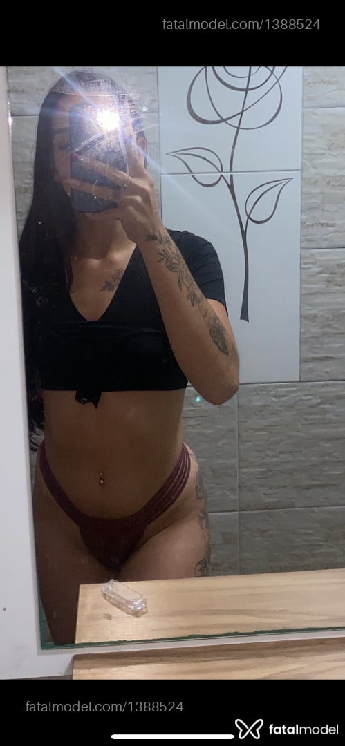 Acompanhante mulher trans morena (o) de olhos castanhos em Porto Alegre - Eduarda