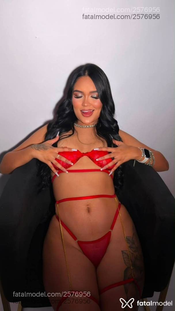 Acompanhante mulher morena (o) de olhos castanhos - Larissa Silva