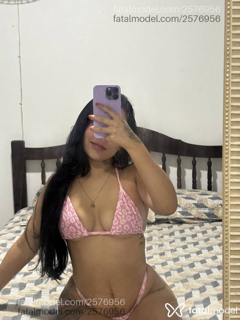 Acompanhante mulher morena (o) de olhos castanhos - Larissa Silva