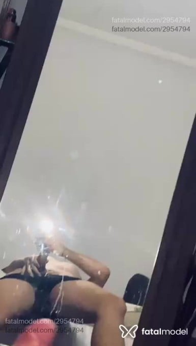 Acompanhante homem com cabelo castanho de olhos castanhos em Virtual - Maycoxx