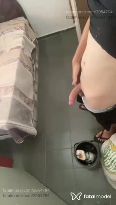 Acompanhante homem com cabelo castanho de olhos castanhos em Virtual - Maycoxx
