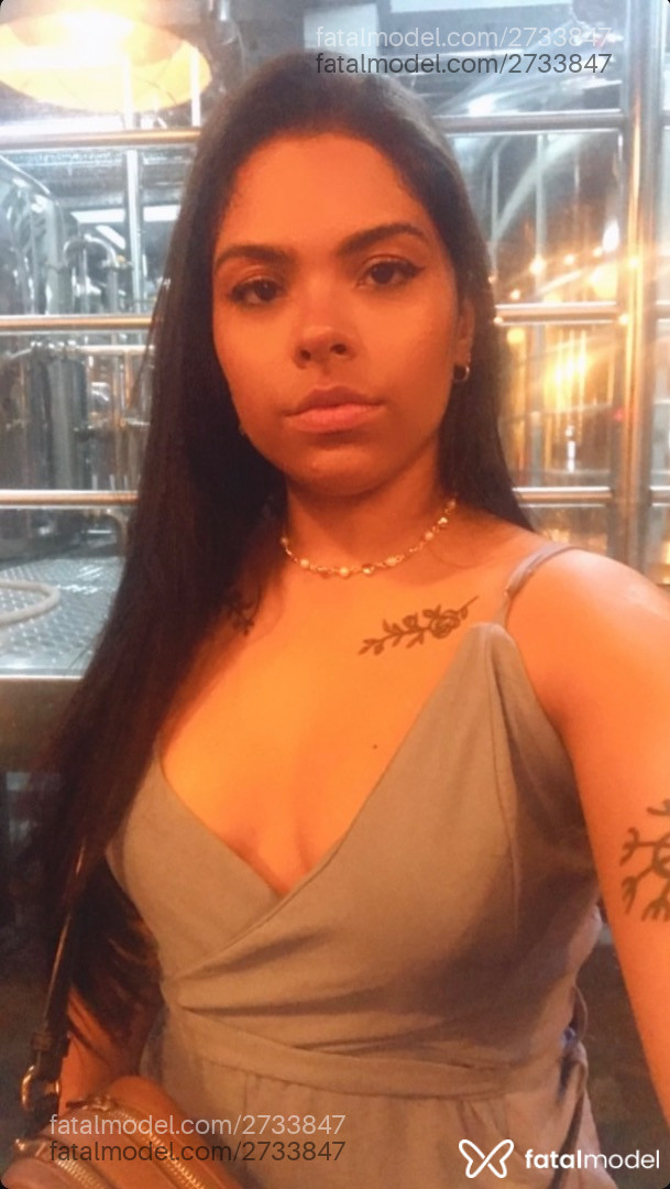 Acompanhante mulher morena (o) de olhos pretos em Goiânia - Elena