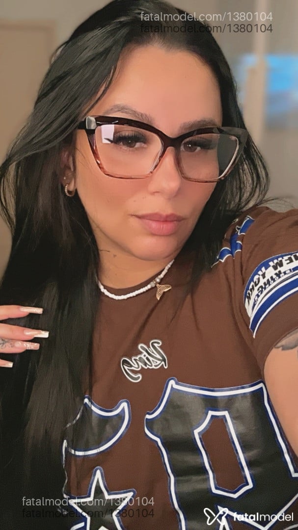 Acompanhante mulher morena (o) de olhos castanhos em Pouso Alegre Acompanhante mulher morena (o) de olhos castanhos em Pouso Alegre - Babi Paes
