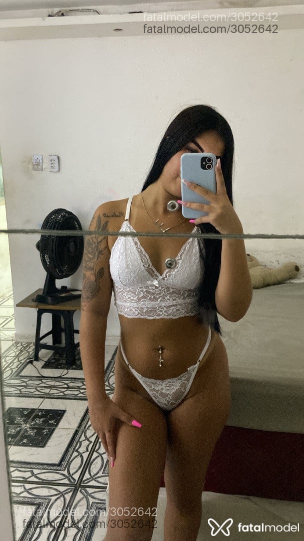 Acompanhante mulher morena (o) de olhos castanhos em Macaé - Julia
