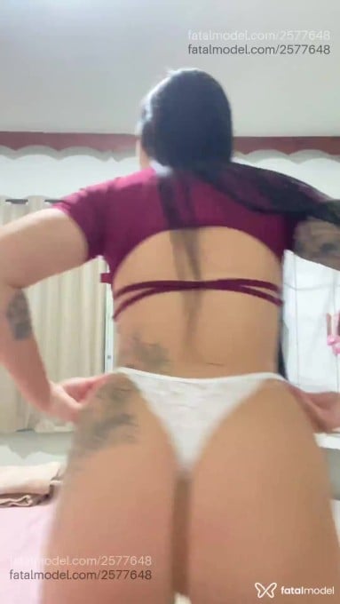Acompanhante mulher morena (o) de olhos pretos - Luna