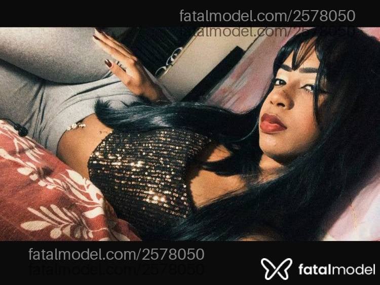 Acompanhante mulher morena (o) de olhos pretos - Ketzinha