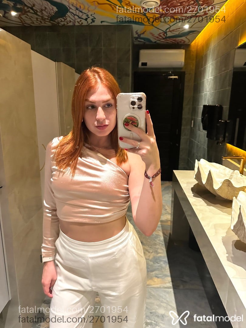 Acompanhante mulher ruiva (o) de olhos castanhos em São Paulo Acompanhante mulher ruiva (o) de olhos castanhos em São Paulo - Sarah Ruffino