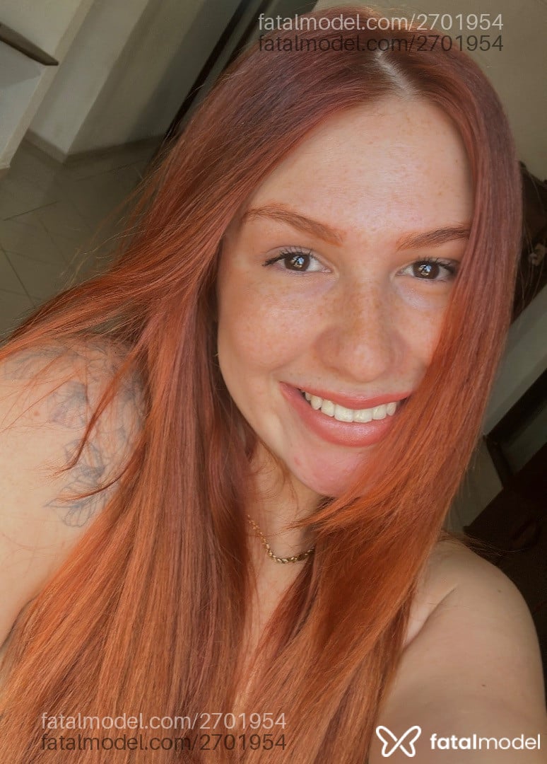 Acompanhante mulher ruiva (o) de olhos castanhos em São Paulo Acompanhante mulher ruiva (o) de olhos castanhos em São Paulo - Sarah Ruffino