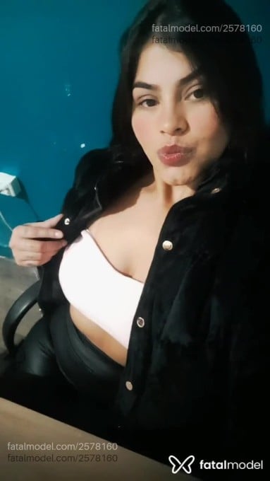 Acompanhante mulher com cabelo castanho de olhos castanhos em Porto Alegre - Larissa Mel