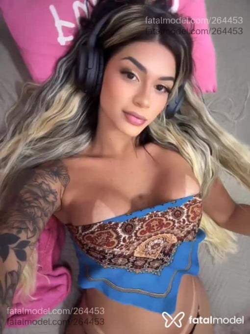 Acompanhante mulher trans morena (o) de olhos castanhos em Cuiabá - Eloise Ghanima