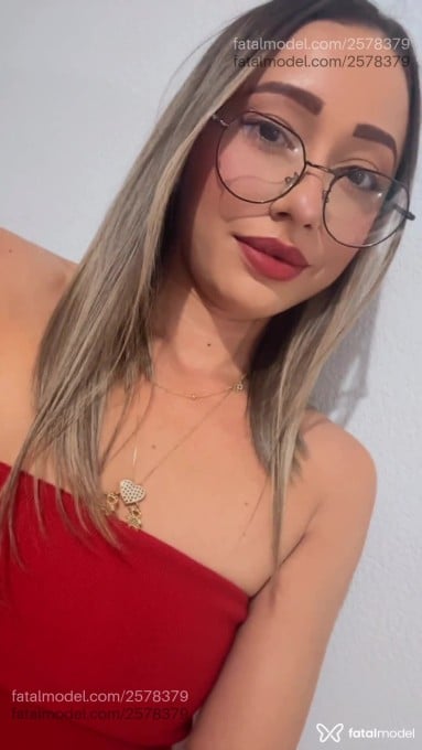 Acompanhante mulher loira (o) de olhos pretos em Luís Eduardo Magalhães - Eduarda
