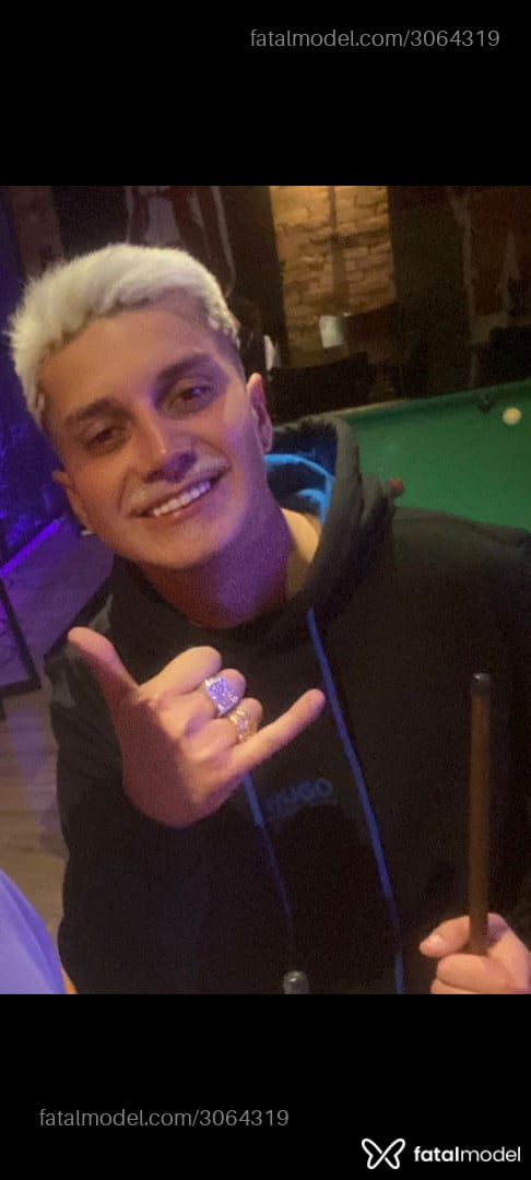 Acompanhante homem morena (o) de olhos castanhos em Florianópolis - Enzo Scott