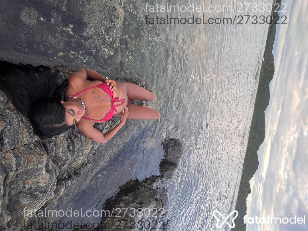 Acompanhante mulher com cabelo castanho de olhos pretos em Macaé Acompanhante mulher com cabelo castanho de olhos pretos em Macaé - Bruninha