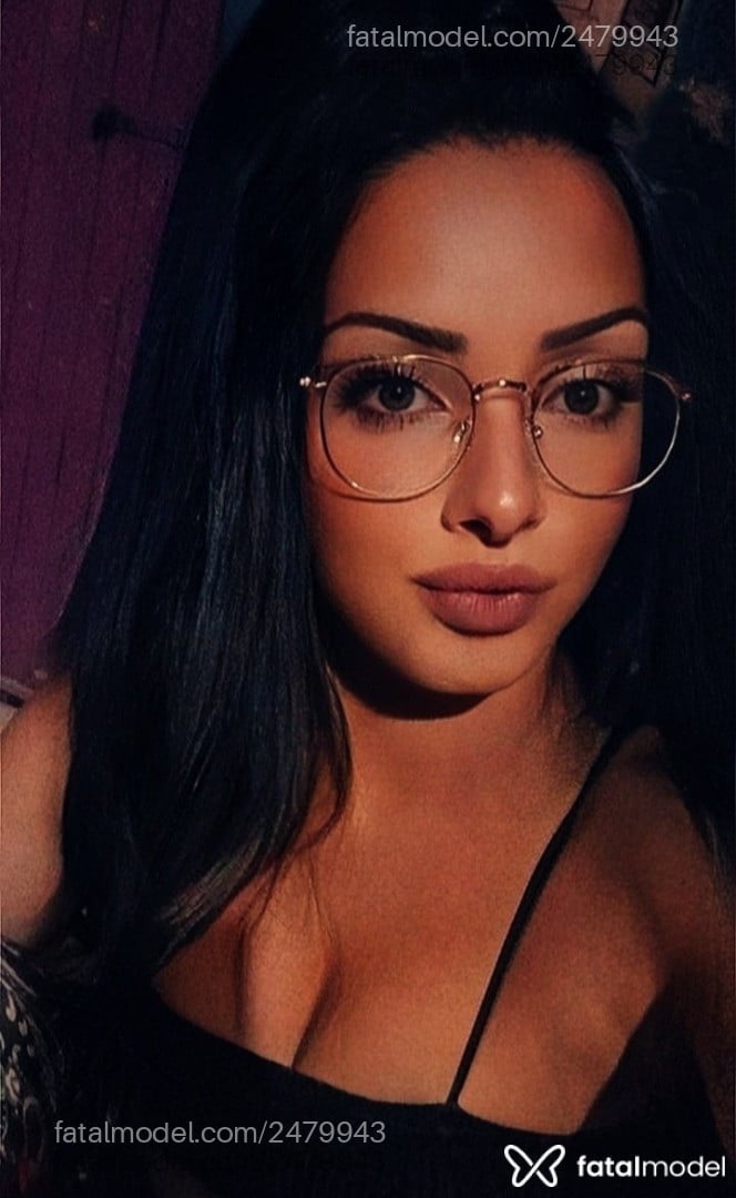 Acompanhante mulher com cabelo castanho de olhos castanhos em São Paulo - Helena