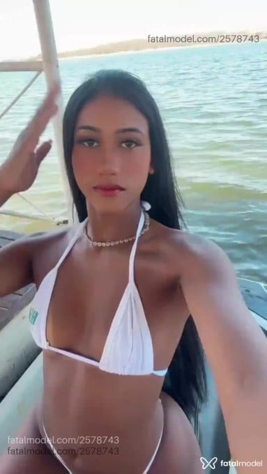 Acompanhante mulher morena (o) de olhos pretos em Bauru - Tiana