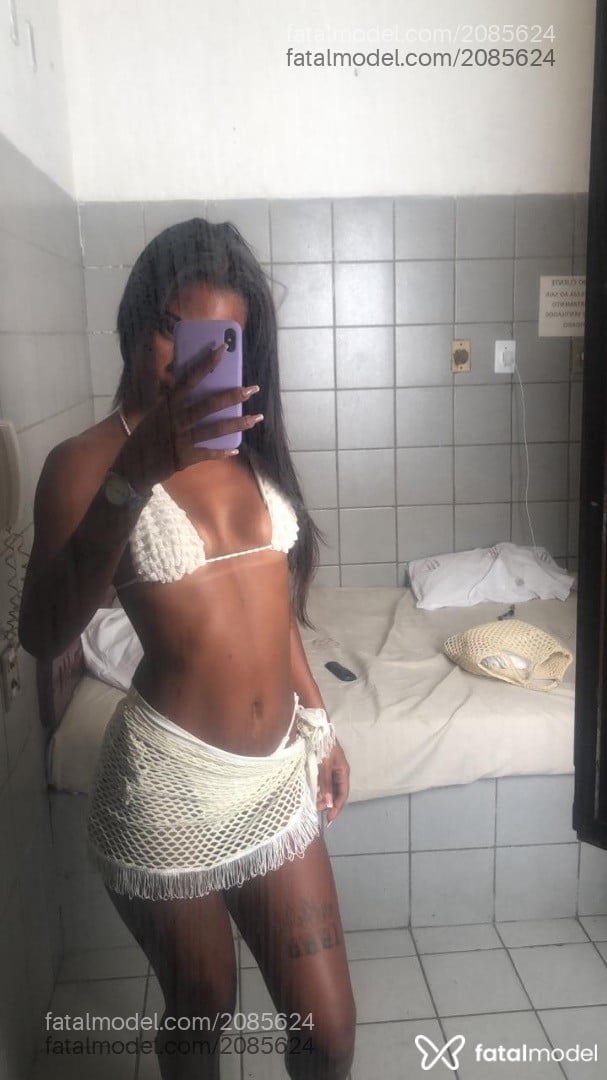 Acompanhante mulher morena (o) de olhos castanhos em Tibau do Sul - Julia Soares