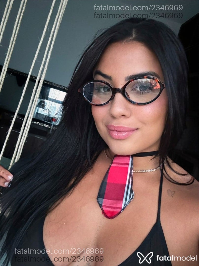 Acompanhante mulher com cabelo castanho de olhos castanhos em Rio de Janeiro - Milena Castro