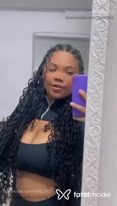 Acompanhante mulher com cabelo castanho de olhos pretos em São Paulo - Jhamis Allves