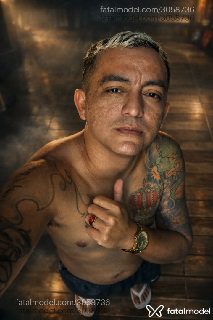 Acompanhante homem com cabelo castanho de olhos pretos em Concórdia Acompanhante homem com cabelo castanho de olhos pretos em Concórdia - Maxwell Ventura