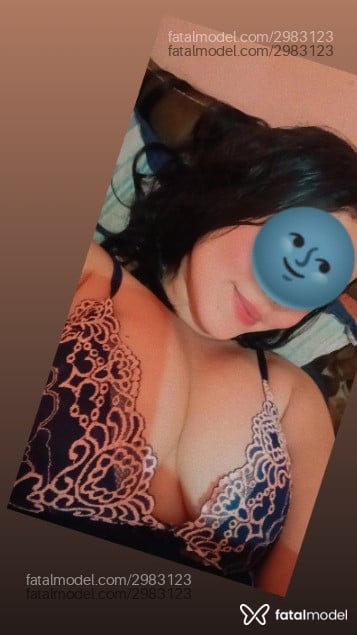 Acompanhante mulher morena (o) de olhos castanhos em Bambuí - Mia