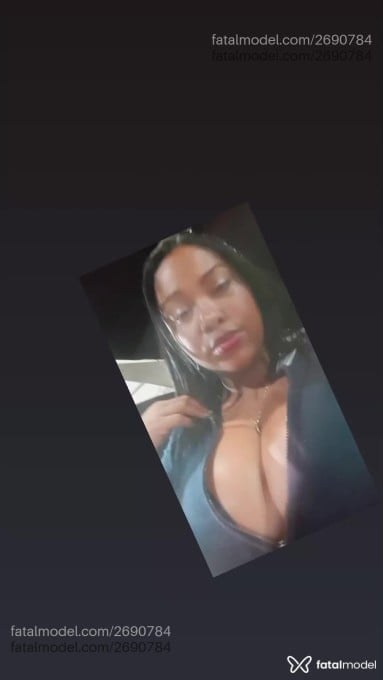 Acompanhante mulher morena (o) de olhos pretos em João Pessoa - Sther