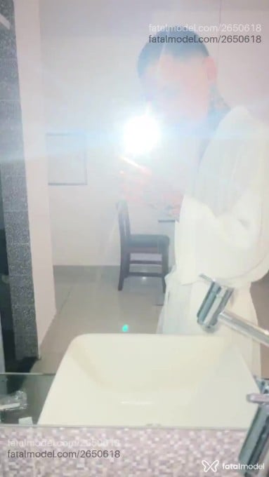 Acompanhante homem com cabelo castanho de olhos verdes em Boa Viagem Acompanhante homem com cabelo castanho de olhos verdes em Boa Viagem - Jhonsantos