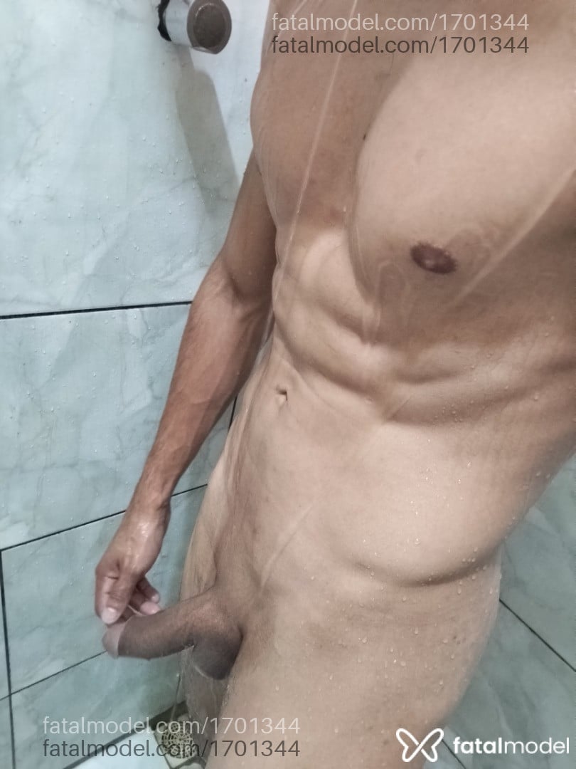 Acompanhante homem morena (o) de olhos castanhos em Macaé - Baianinho Salient