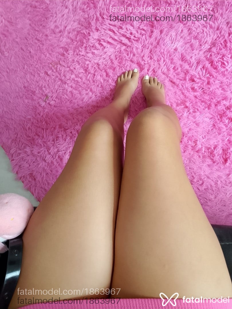 Acompanhante mulher com cabelo castanho de olhos pretos - Yasmim Victoria Acompanhante mulher com cabelo castanho de olhos pretos - Yasmim Victoria