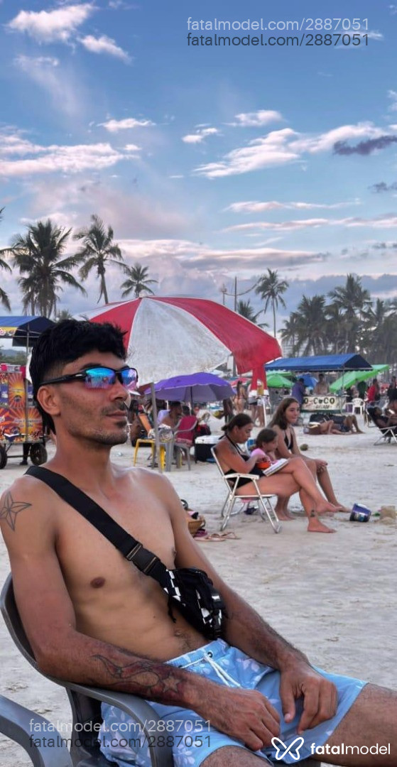 Acompanhante homem morena (o) de olhos pretos em Virtual Acompanhante homem morena (o) de olhos pretos em Virtual - Samuka