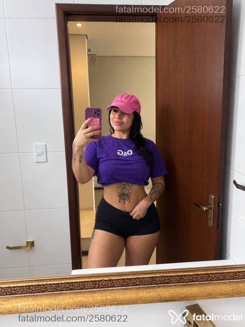 Acompanhante mulher com cabelo castanho de olhos castanhos - Ana