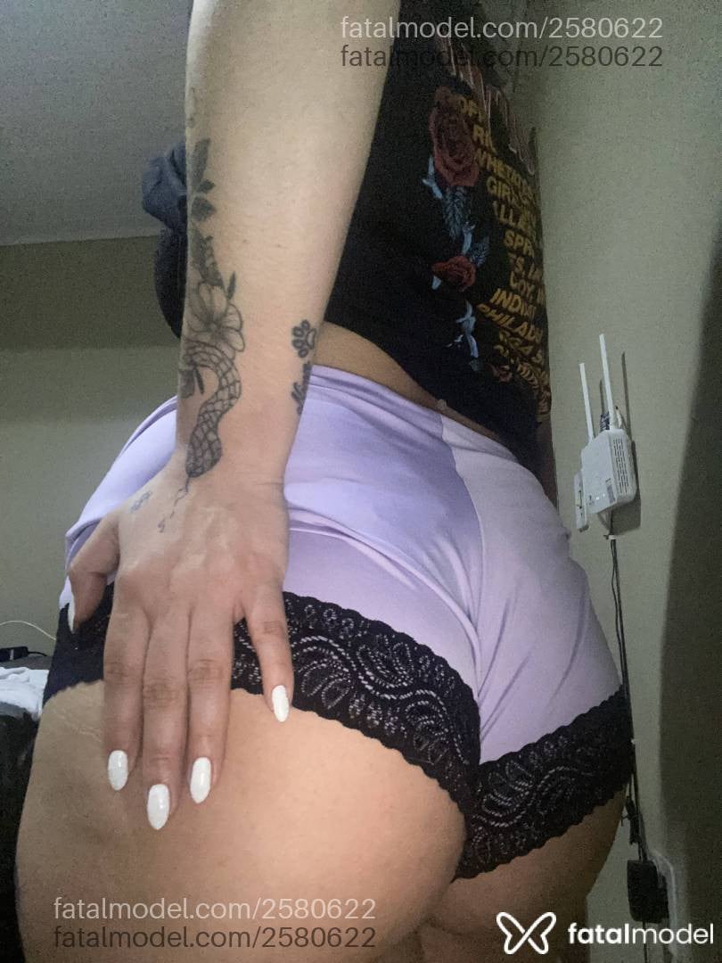 Acompanhante mulher com cabelo castanho de olhos castanhos - Ana