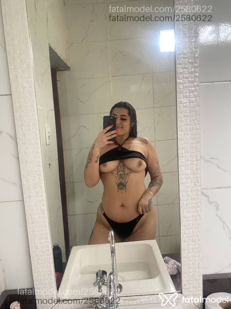 Acompanhante mulher com cabelo castanho de olhos castanhos - Ana