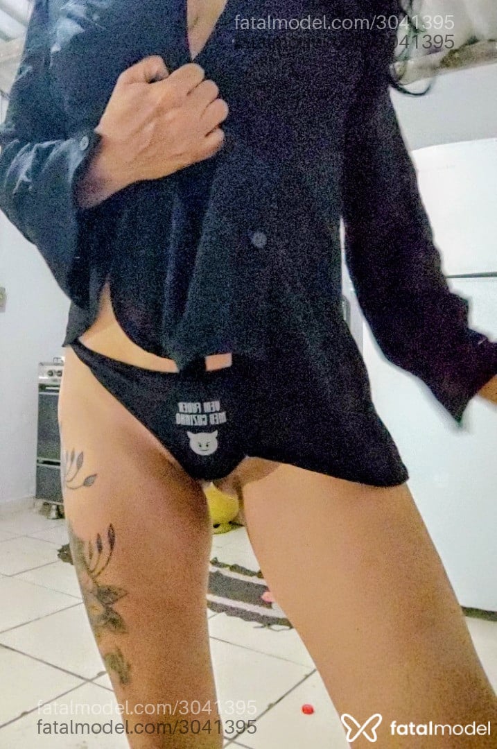 Acompanhante mulher morena (o) de olhos mel em Araçatuba - Cacau Freitas