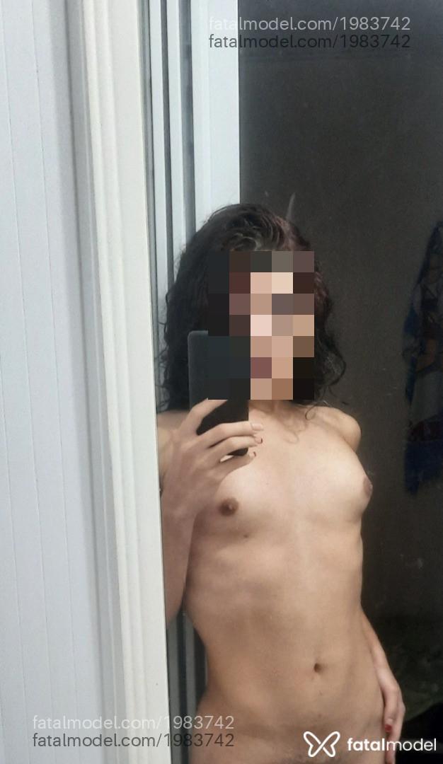 Acompanhante mulher trans com cabelo castanho de olhos castanhos em Uberlândia - Bianca