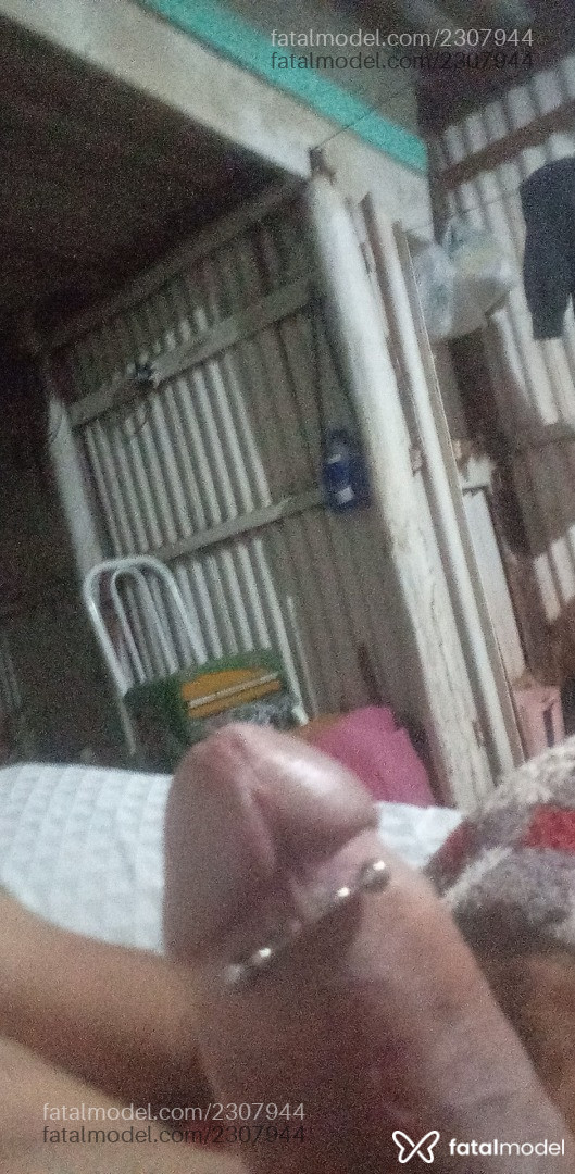 Acompanhante homem com cabelo castanho de olhos mel em Virtual - Fernando