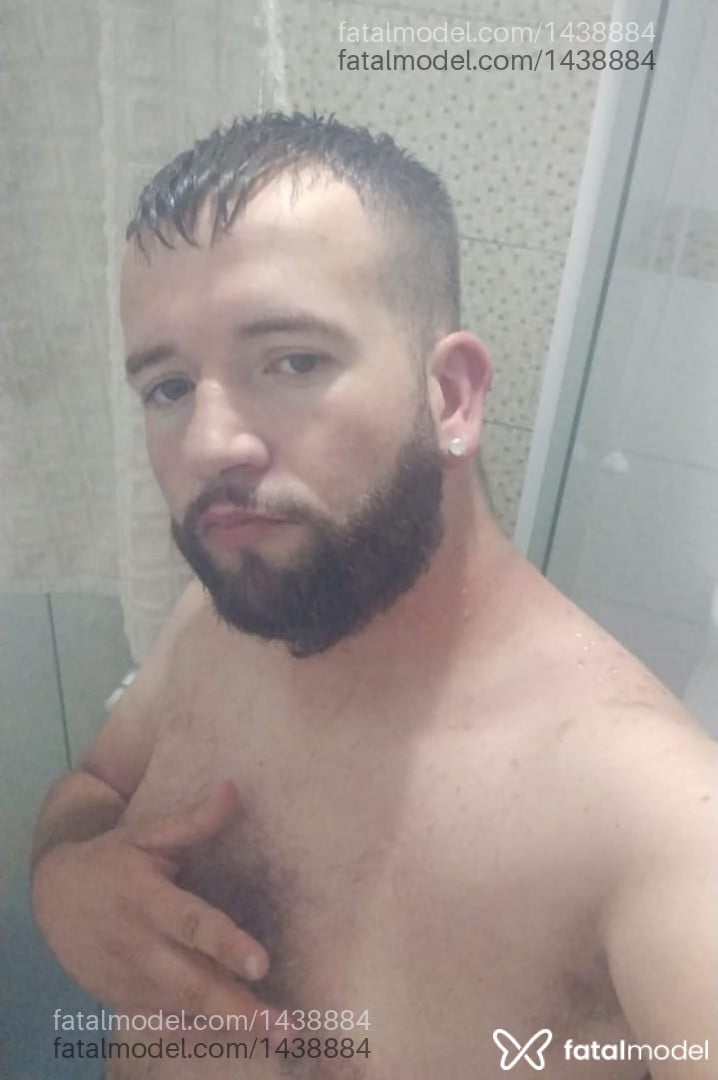 Acompanhante homem com cabelo castanho de olhos verdes em Tubarão Acompanhante homem com cabelo castanho de olhos verdes em Tubarão - Bruno Andrade da R