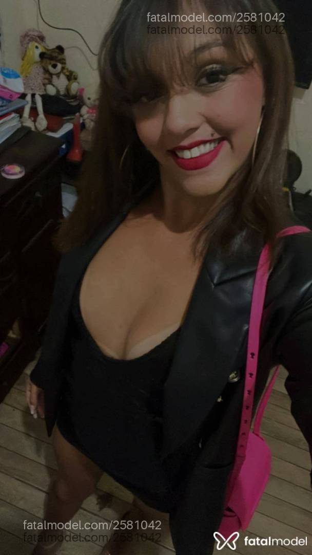Acompanhante mulher com cabelo castanho de olhos castanhos em São João Del Rei Acompanhante mulher com cabelo castanho de olhos castanhos em São João Del Rei - Bebelzinha