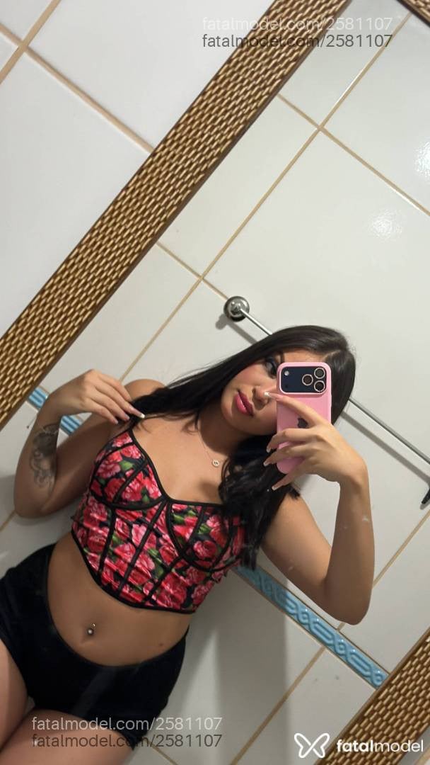 Acompanhante mulher morena (o) de olhos verdes - Alice Silva