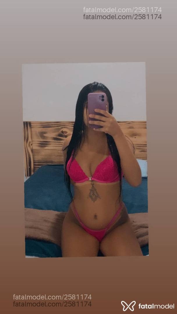 Acompanhante mulher morena (o) de olhos pretos em Pará de Minas - Alice