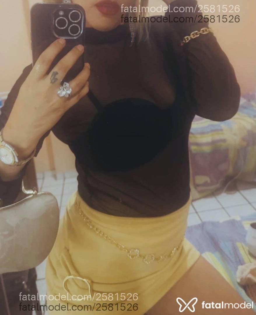 Acompanhante mulher loira (o) de olhos azuis - Gaby Macedo