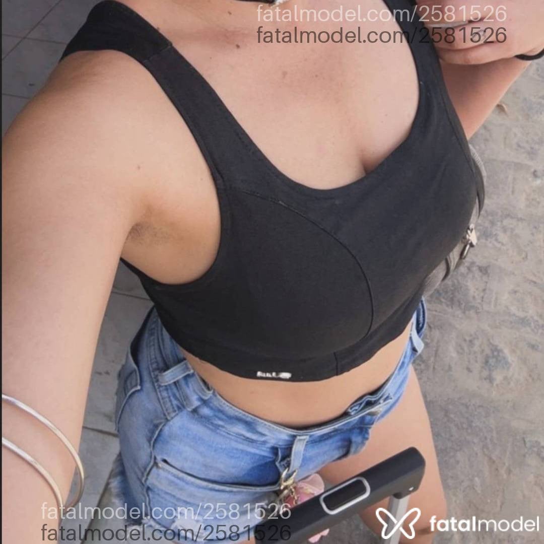 Acompanhante mulher loira (o) de olhos azuis - Gaby Macedo